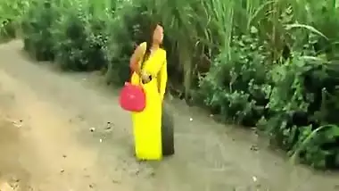 seducing a tamil bhabi