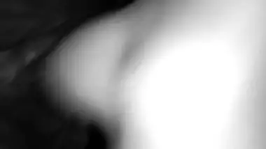 Pinay creampie. Pinutukan sa bahay ni kabet habang walang ang asawang constraction worker.