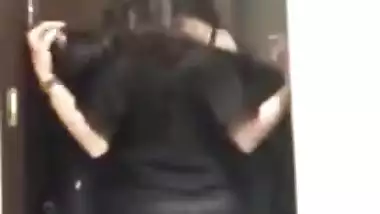 18 YEAR OLD NRI INDIAN GIRL