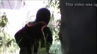 Tamil sex video of a horny teen enjoying outdoor sex with her boyfriend