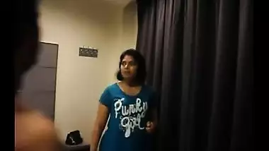 Mature Bengaluru milf extramarital sex affair in hotel