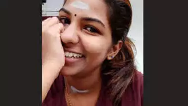 Kerala Mallu Powlisanom Irfana Showing Her Boobs And Pussy After ...