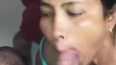 Aged Desi Randi sex with her customer MMS video