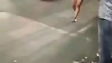 Indian nude MMS of a Kolkata slut walking naked on streets