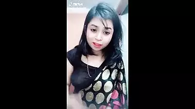 Indian cute girl vert hot tiktok video-2