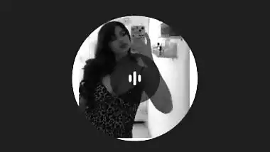 Instagram influencer nude show reveals huge boobs