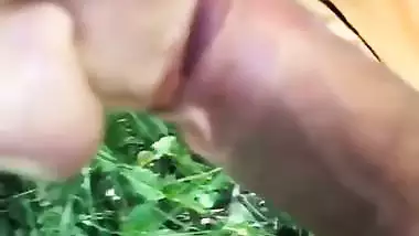 Outdoor INR porn of a babe with her foreign lover