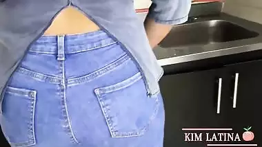 Un Cafe Con Suegra Que Termina En Una Follada Sin Condon Y Semen Adentro