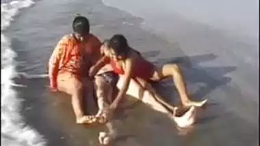 380px x 214px - Tamil College Girls Sex Video Park Beach indian porn at Sexyindians.mobi